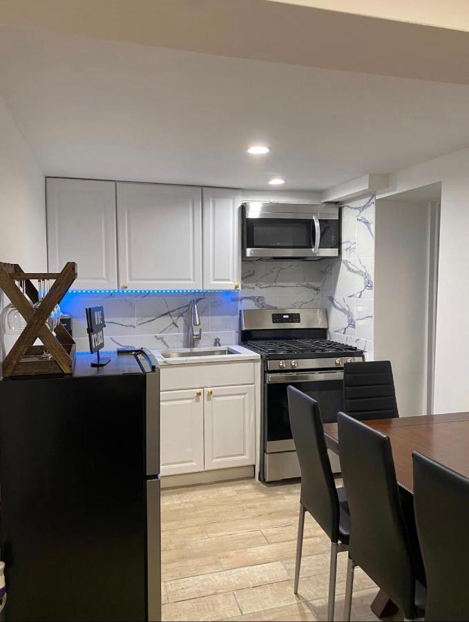 145 St Queens Near Jfk, Lga, & Citi Field, Free Parking In The Backyard 646-667-6696 * New York