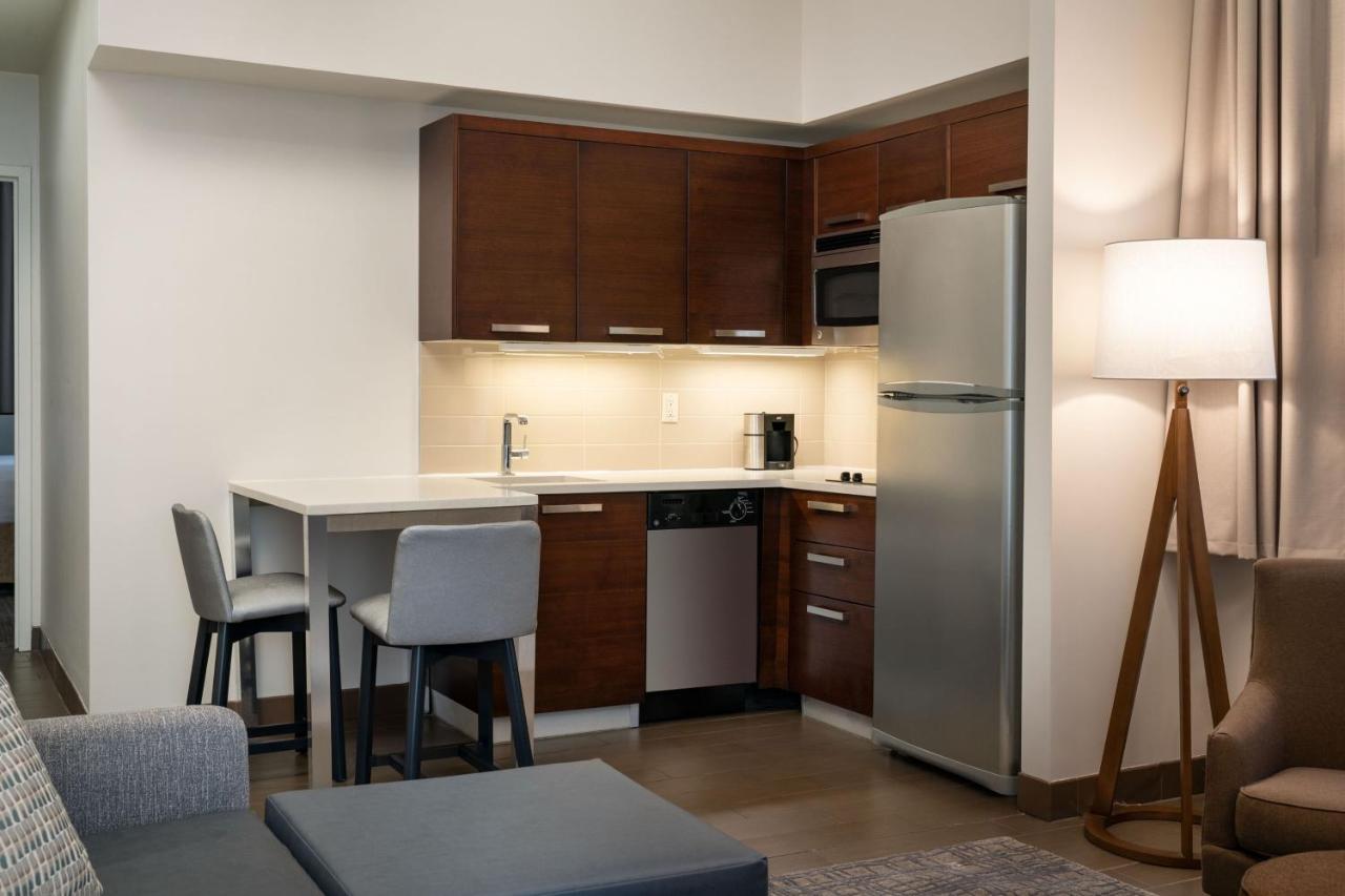 Hotel By Marriott Manhattan/ Midtown Eastside 4*