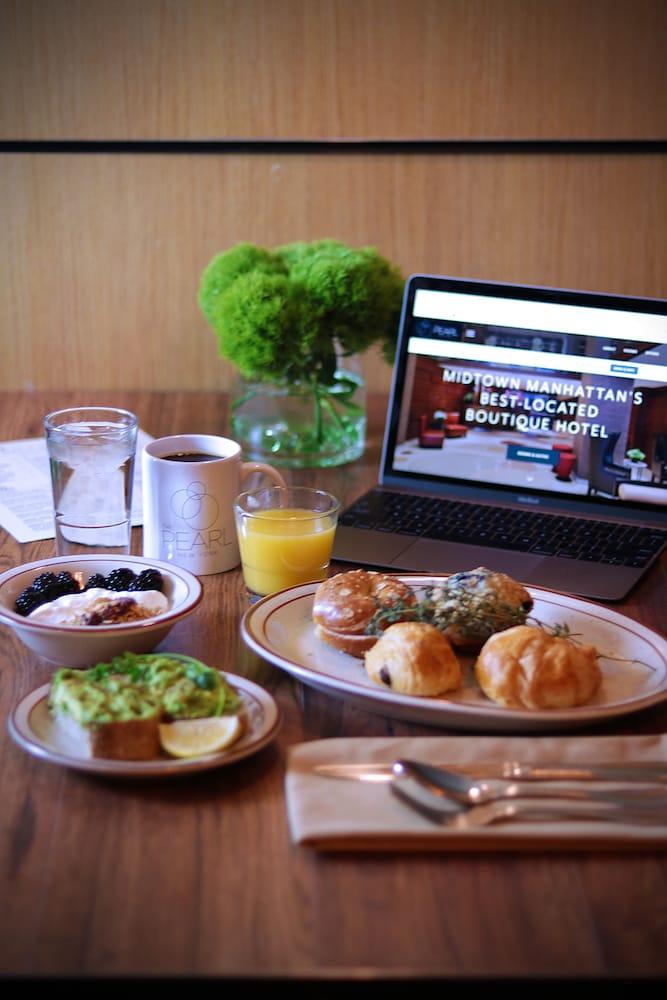 The Pearl Hotel 4*