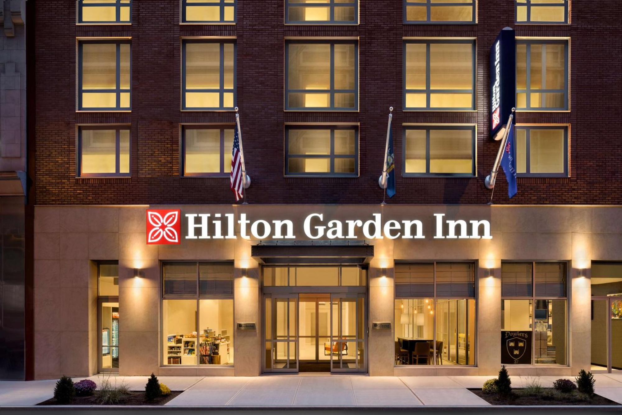 Hotel Hilton Garden Times Square South 3*