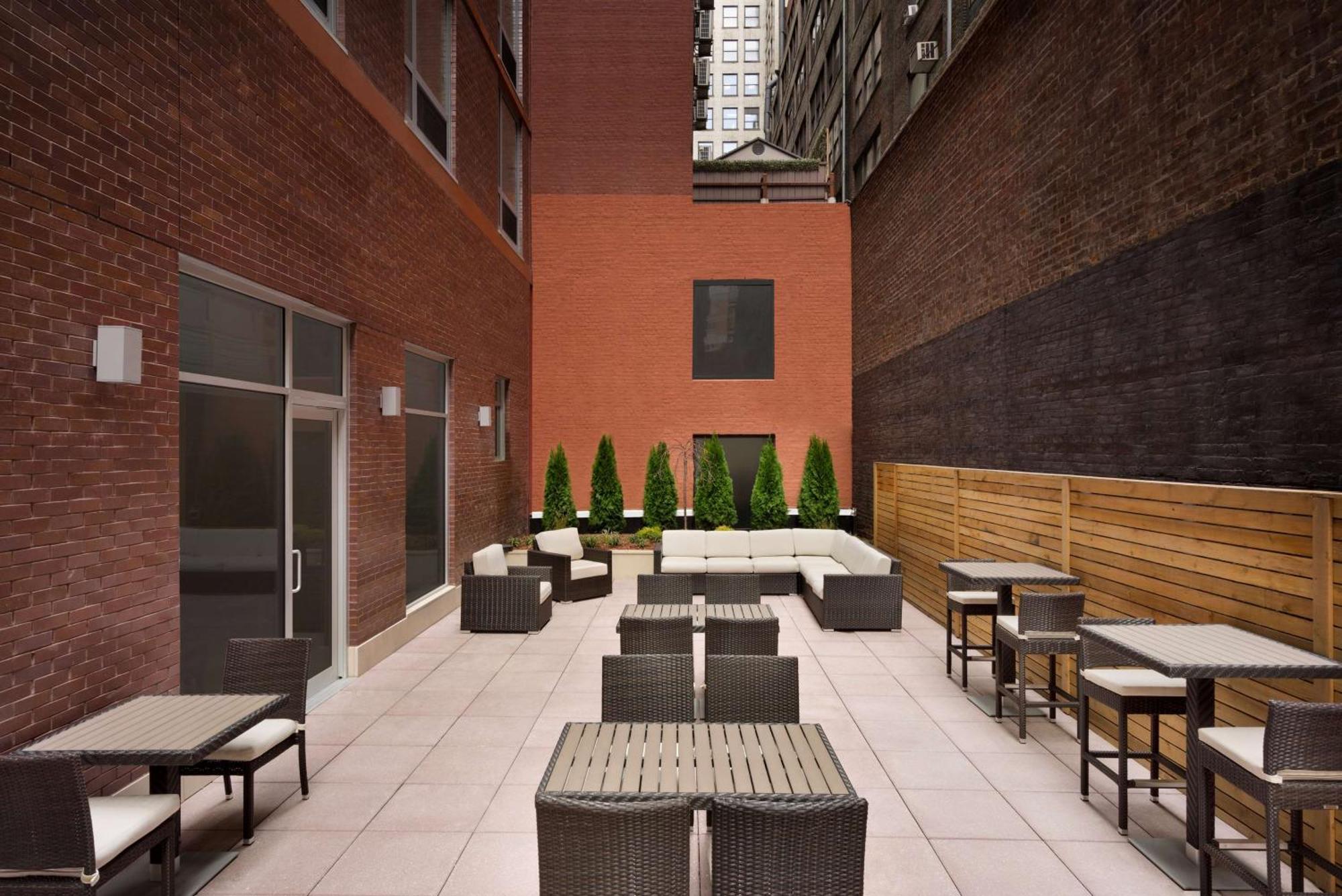 Hilton Garden Times Square South 3* New York
