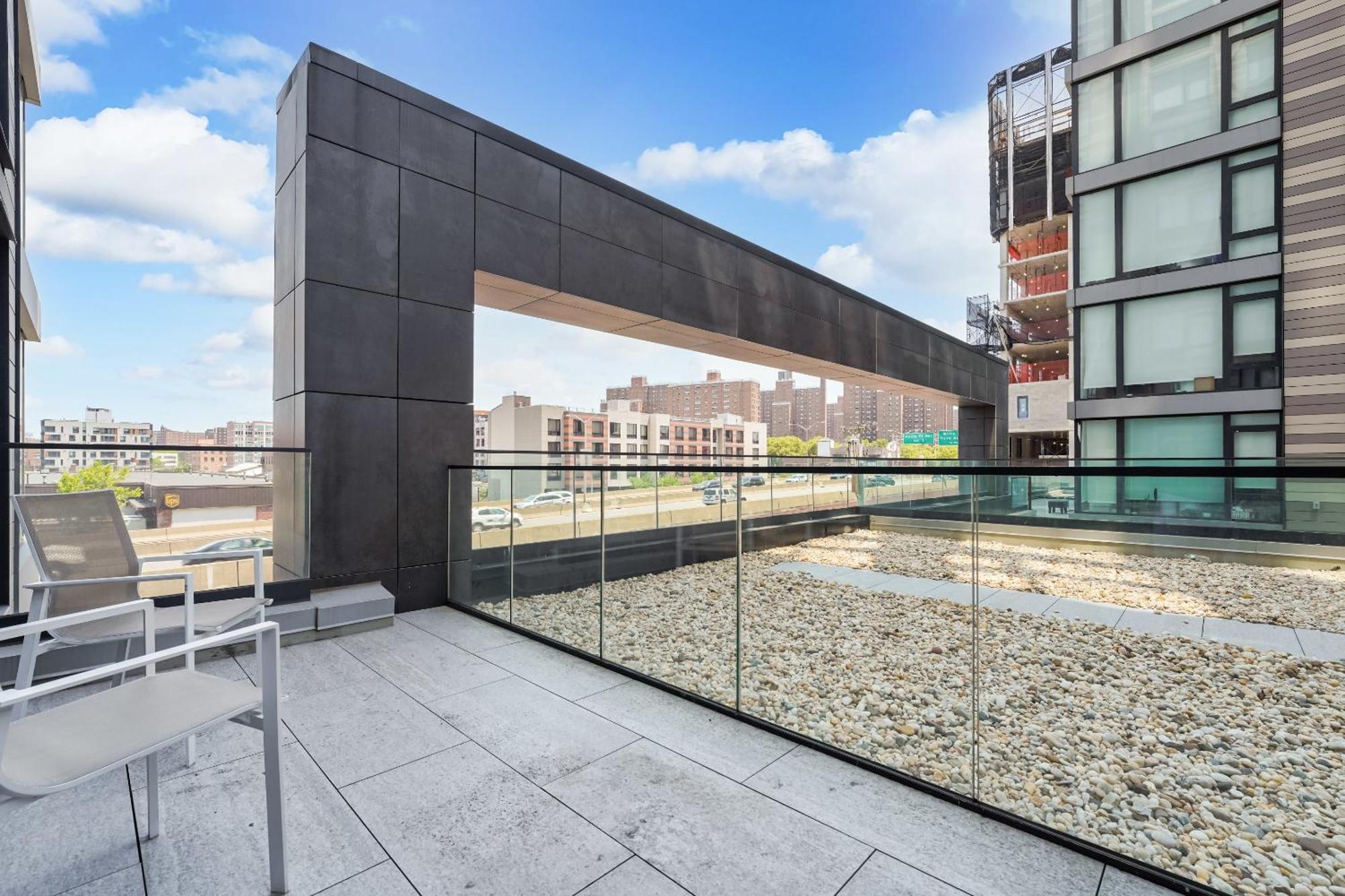 Global Luxury At The Arches 4*