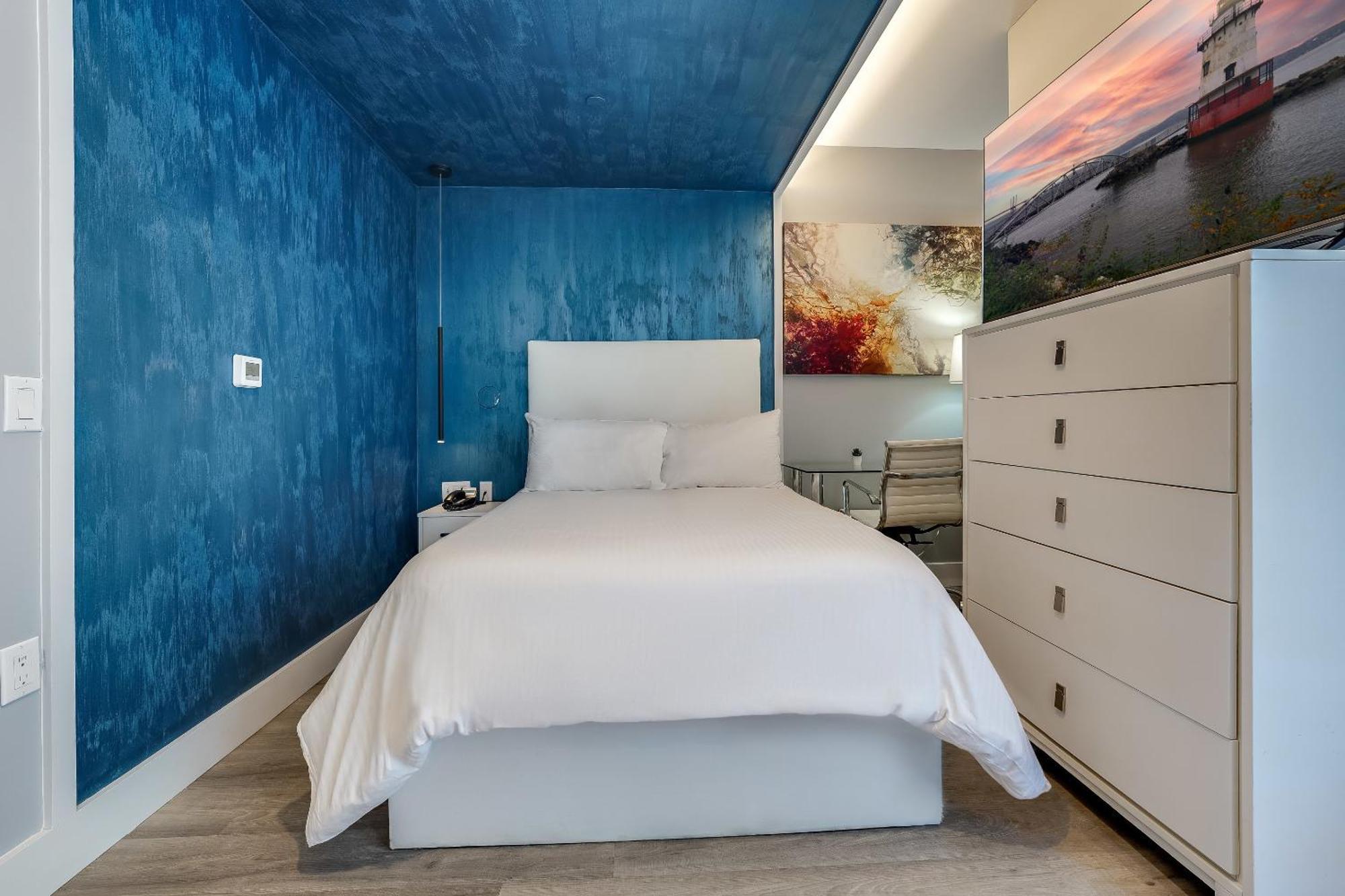 Global Luxury At The Arches Hotel New York