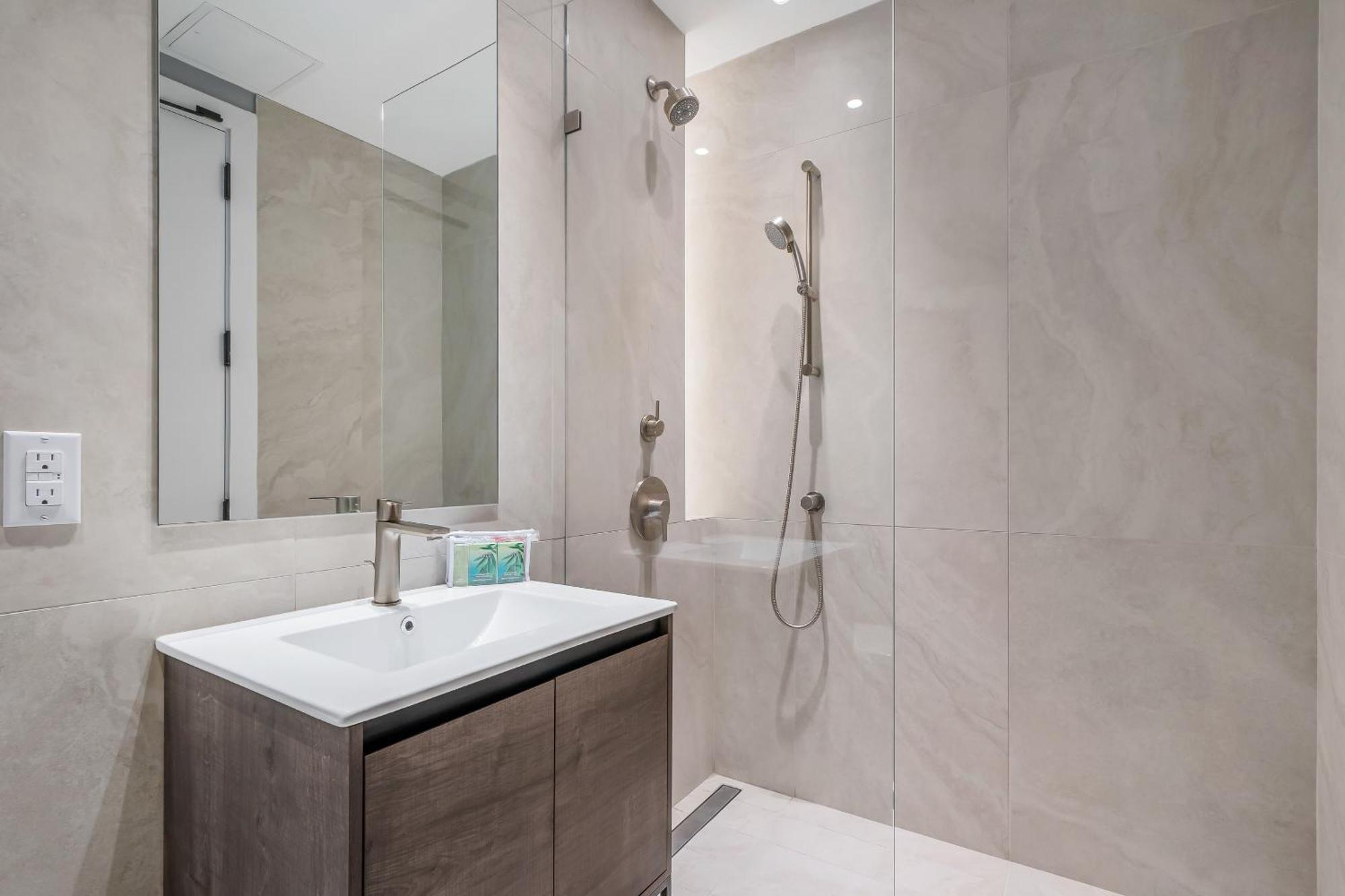 Global Luxury At The Arches 4* New York