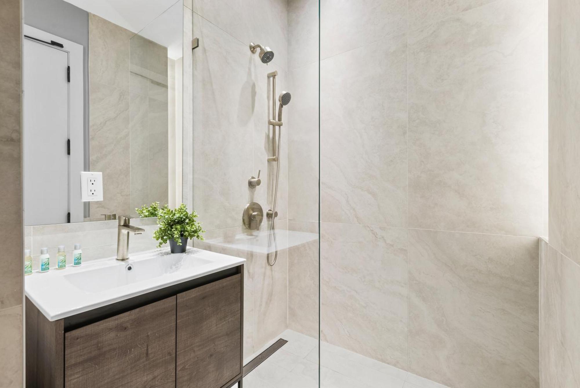 Global Luxury At The Arches Hotel 4*