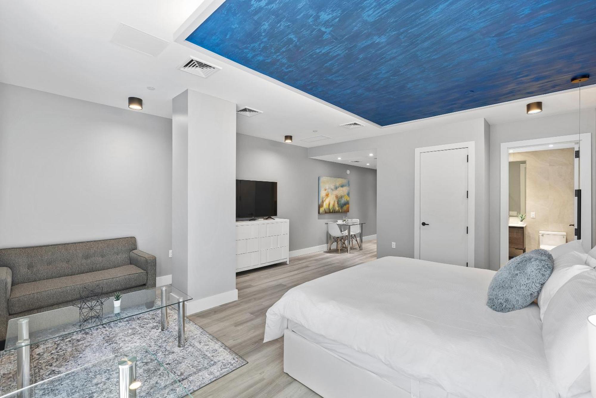 Global Luxury At The Arches 4*