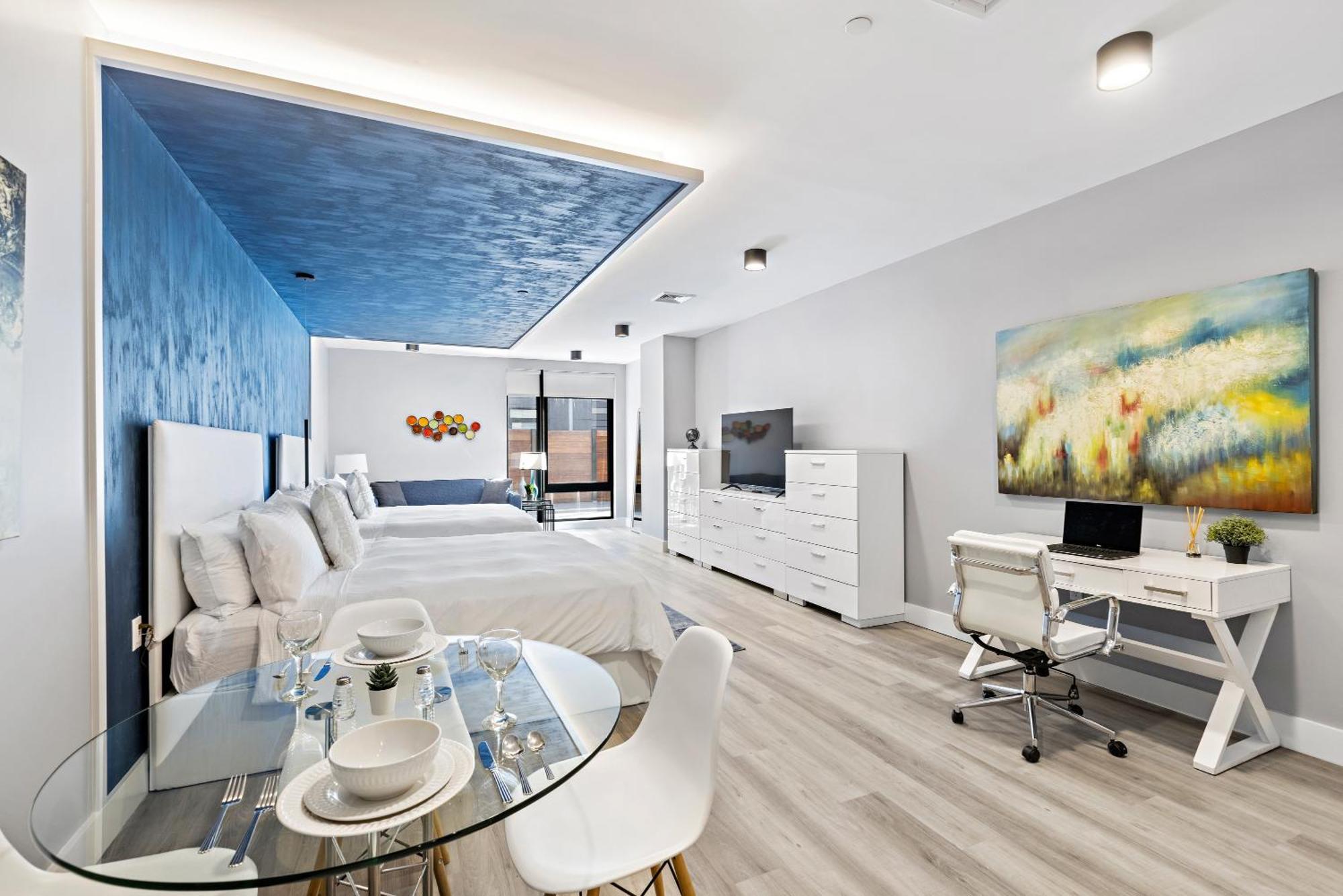 Global Luxury At The Arches 4*