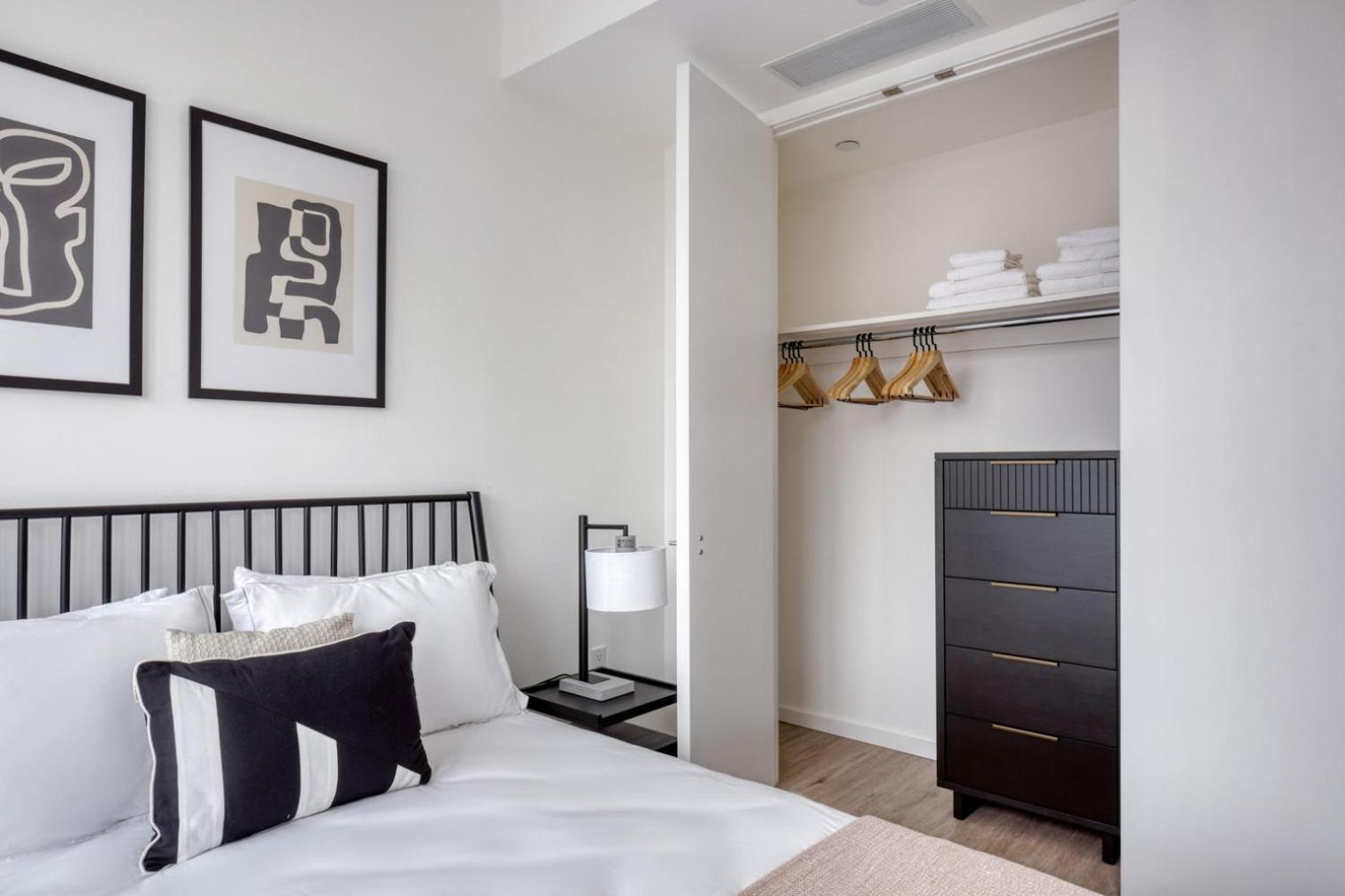 Clinton Hill 1br W Wd Gym Pool Nr Bam Nyc-972 Apartment *