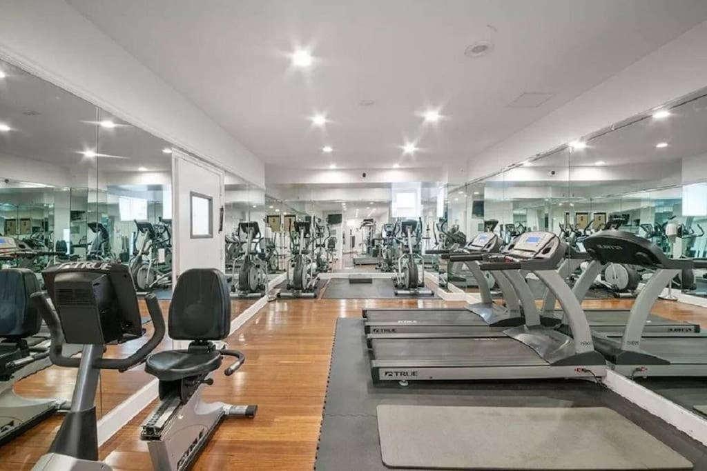 Airy 1br & 1bth - Manhattan Nyc Apartment