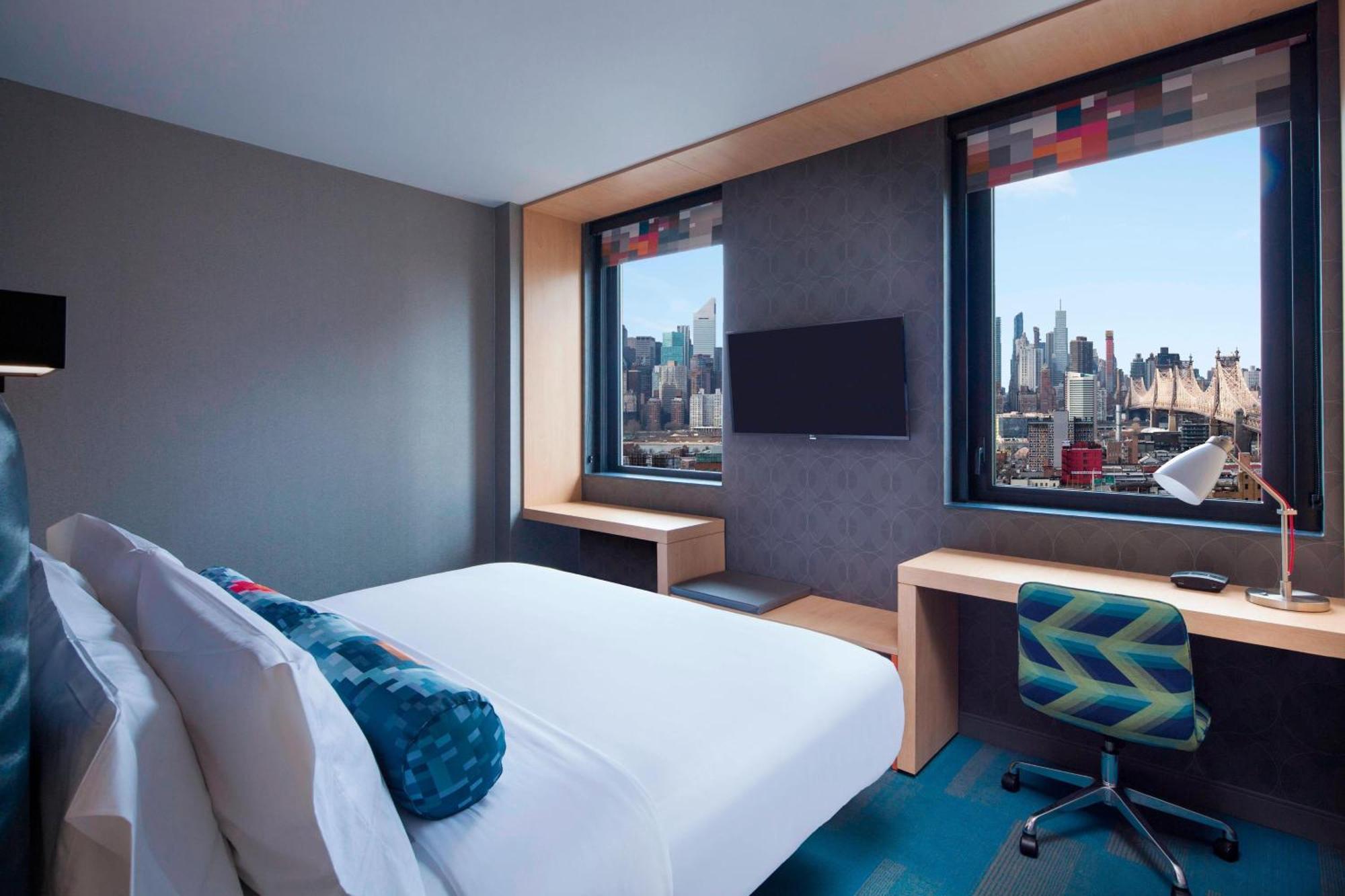 Aloft Long Island City-Manhattan View Hotel