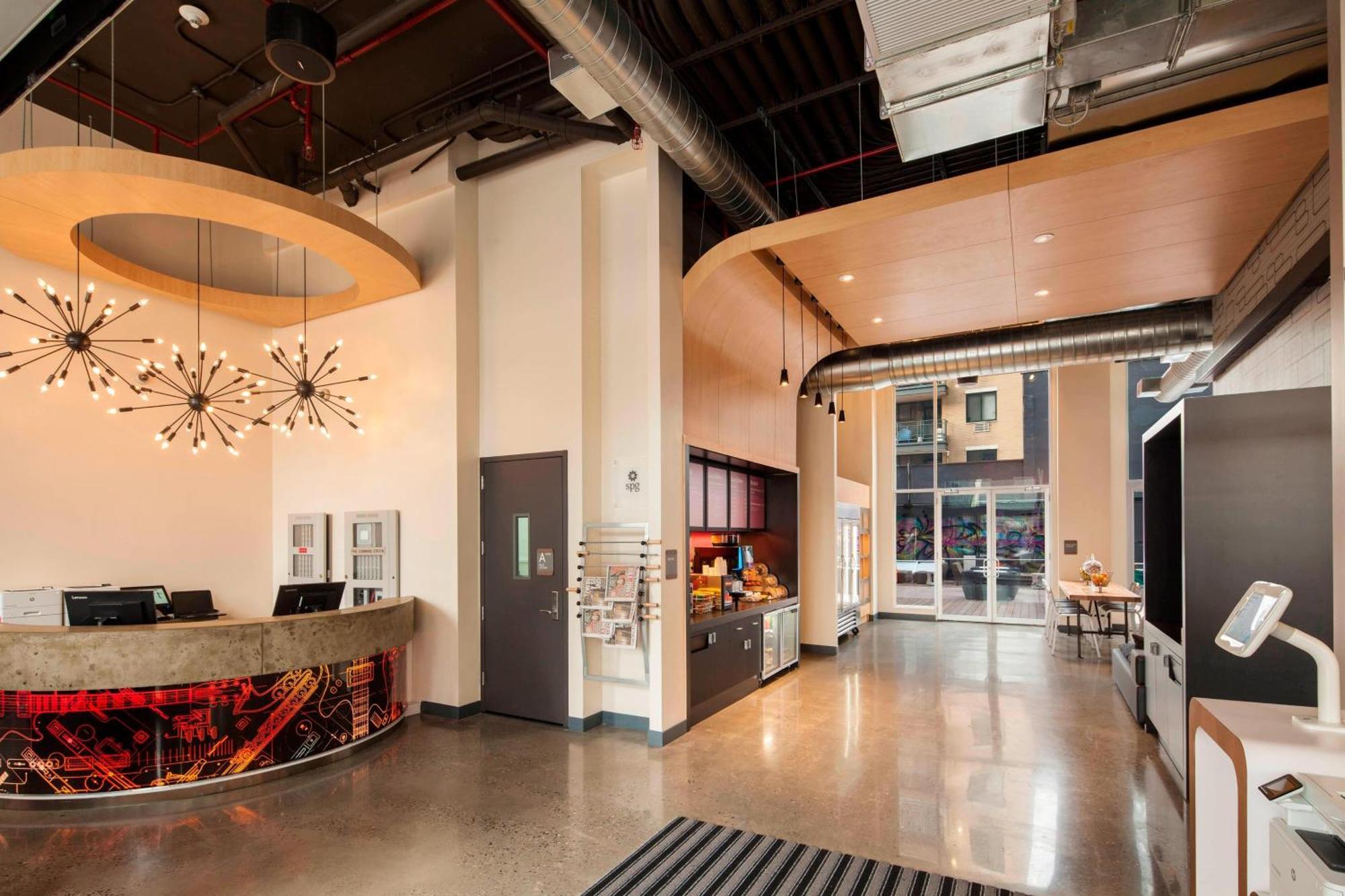 Hotel Aloft Long Island City-Manhattan View 4*