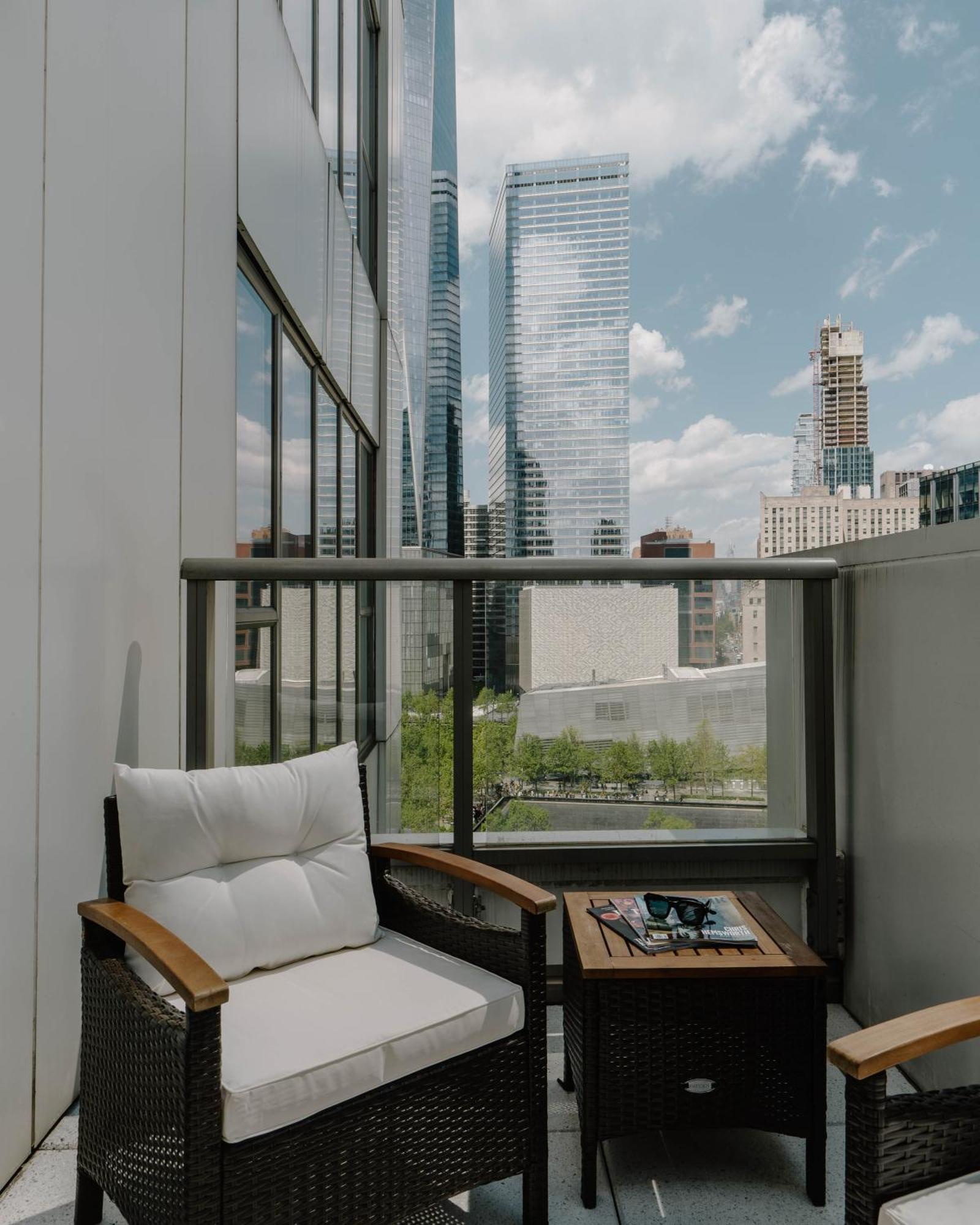 World Center 4*