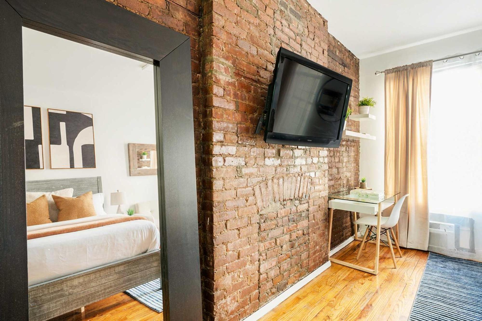 26-3a Gramercy W&d Outdoor Courtyard * New York