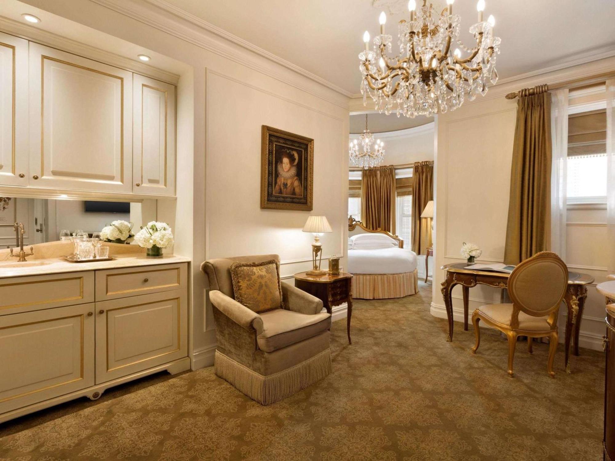 The Plaza Hotel 5*