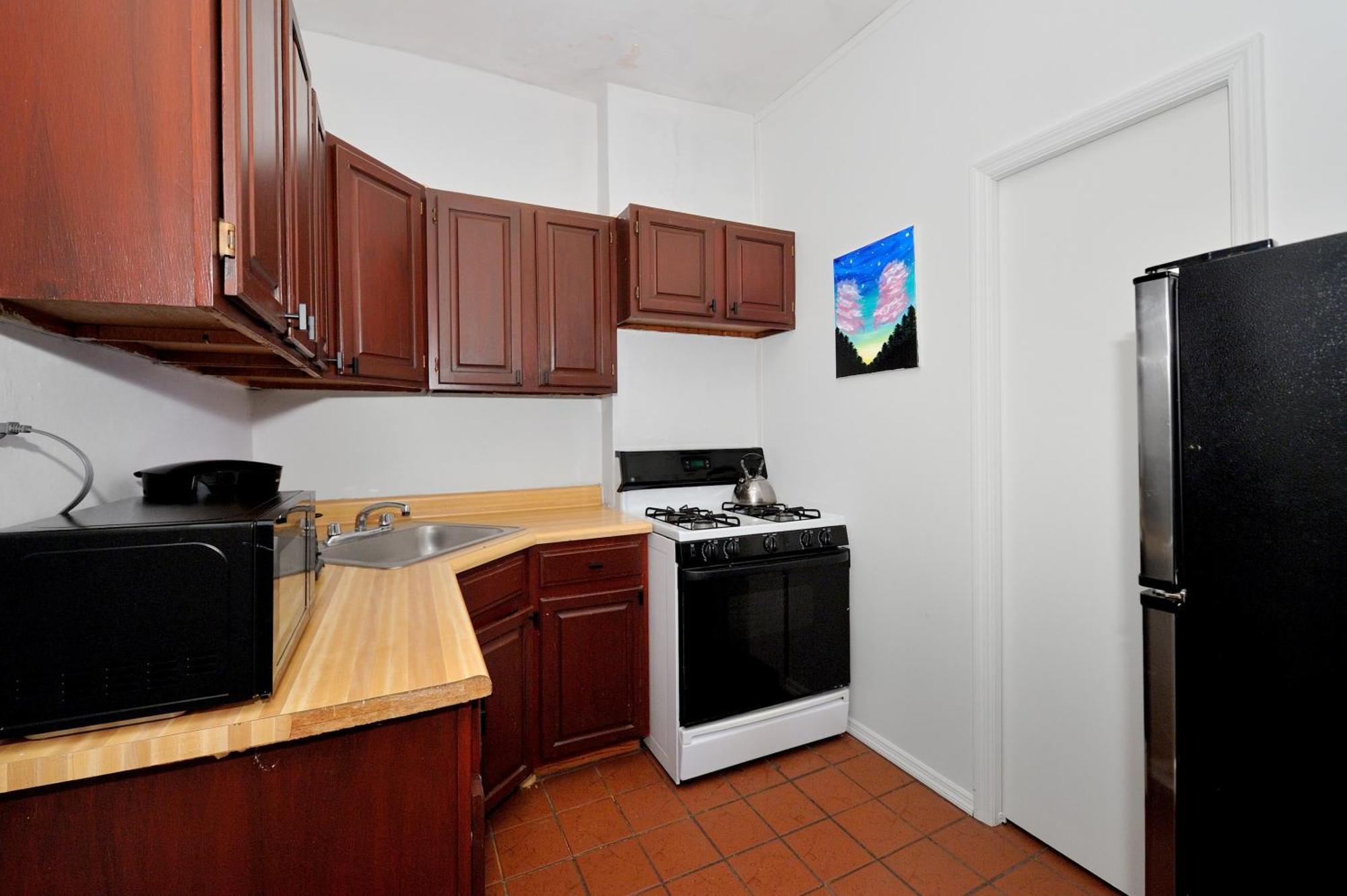 Apartment Midtown West Furnished 3 Bedroom *