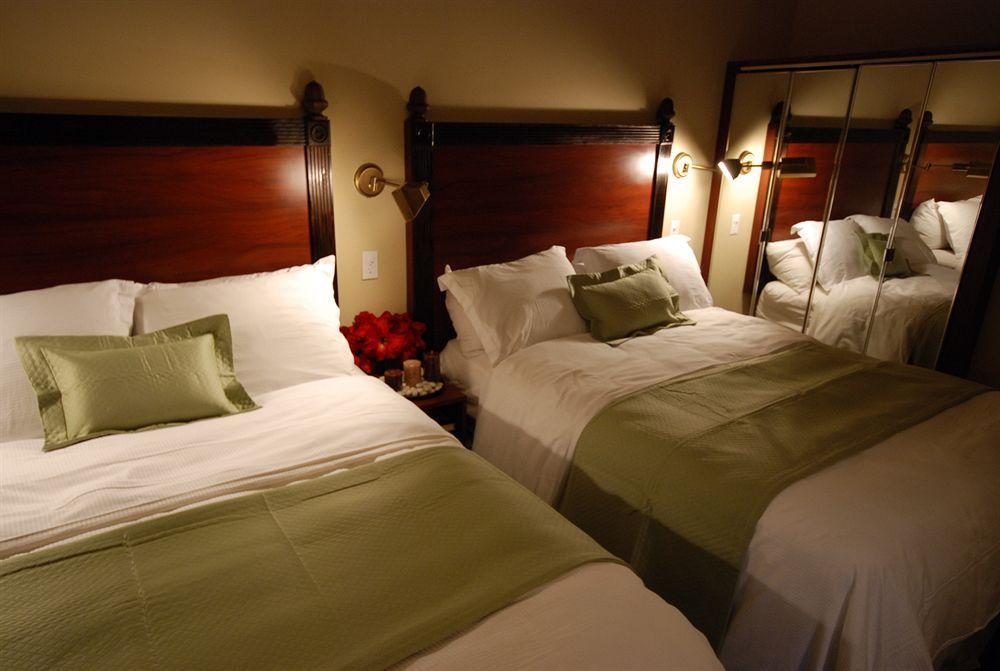 Life 4* New York