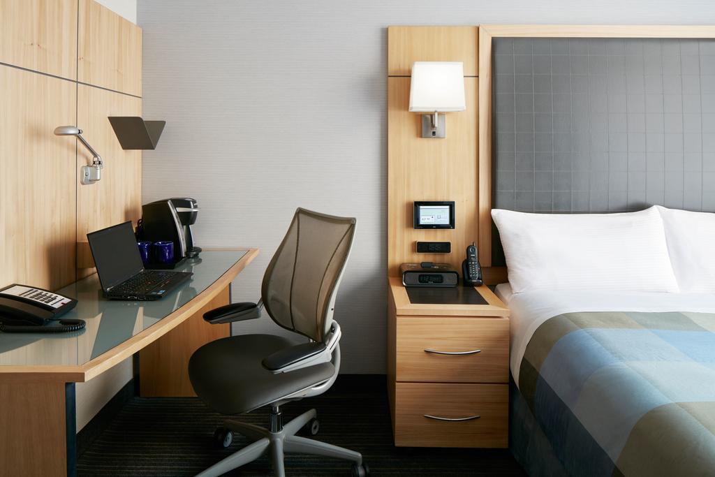 Hotel World Center