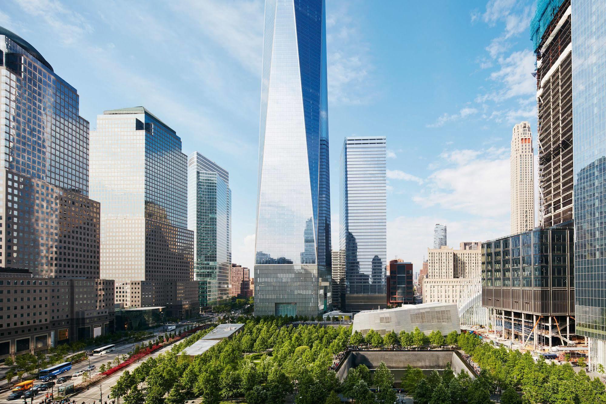 World Center 4*