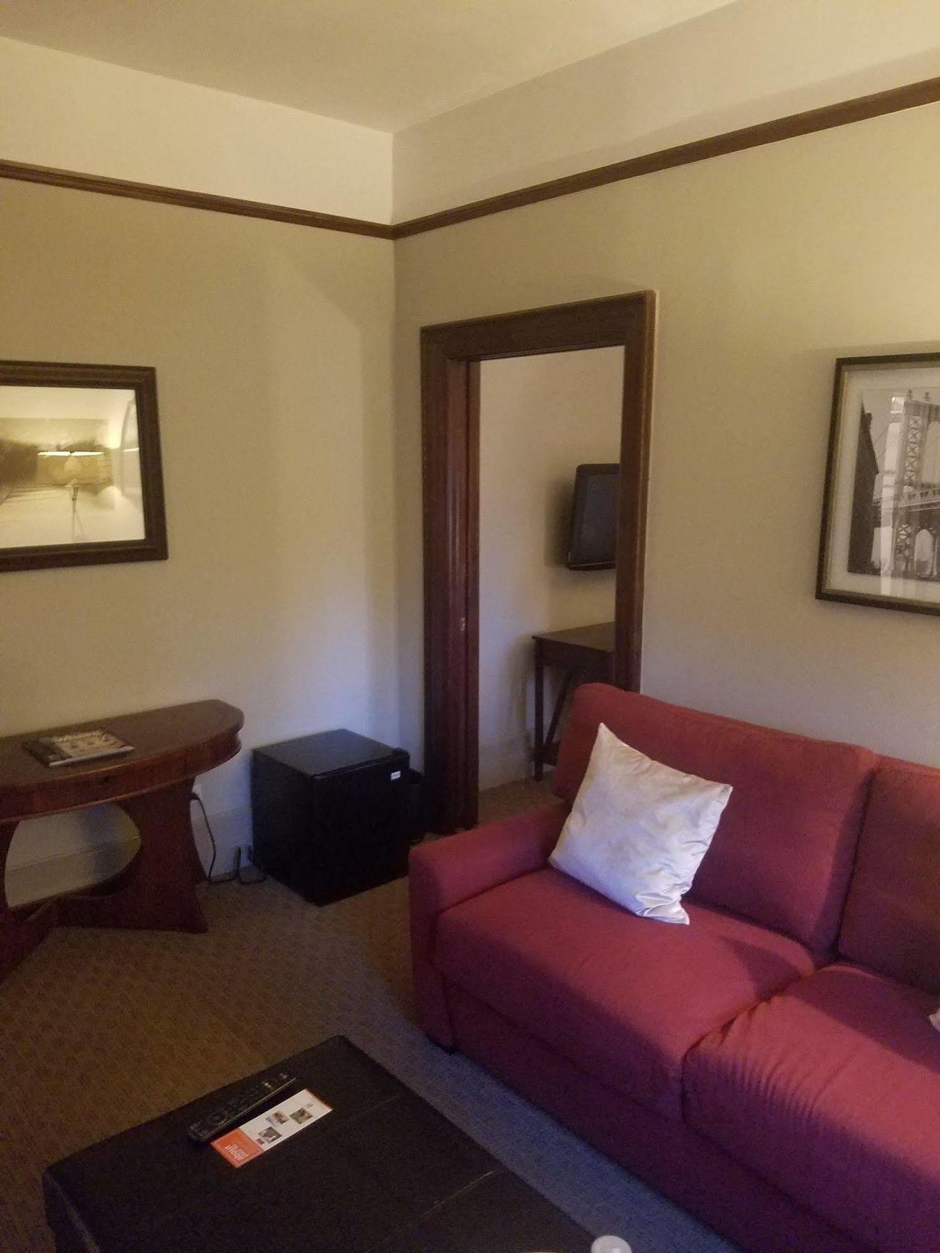 Wales Hotel