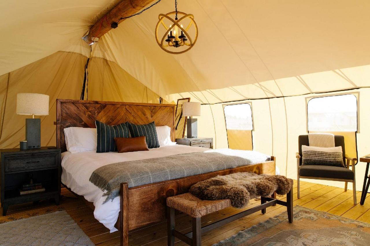 Collective Governors Island 5*