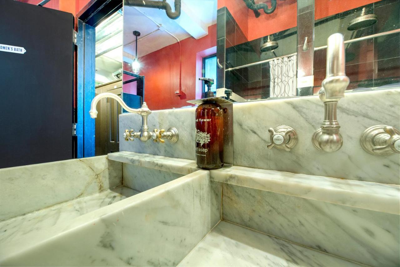 Hostel The Bowery House *