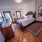 Lefferts Gardens Residence