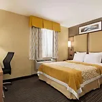 Days Inn By Wyndham Brooklyn