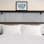 Arlo Midtown
