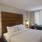 Fairfield Inn & Suites By Marriott New York Manhattan/Fifth Avenue