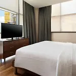 Hilton Garden Inn Long Island City