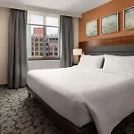 Hilton Garden Inn Long Island City