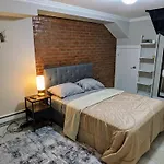 Lovely Room At 3 Bedroom Apt At The Heart Of East Village