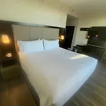 Holiday Inn Express Long Island City E - New York By Ihg