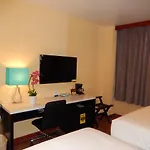 Quality Inn Near Sunset Park