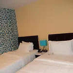 Quality Inn Near Sunset Park