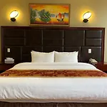 The Queens Hotel