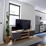 Chelsea South 30 Day Stays