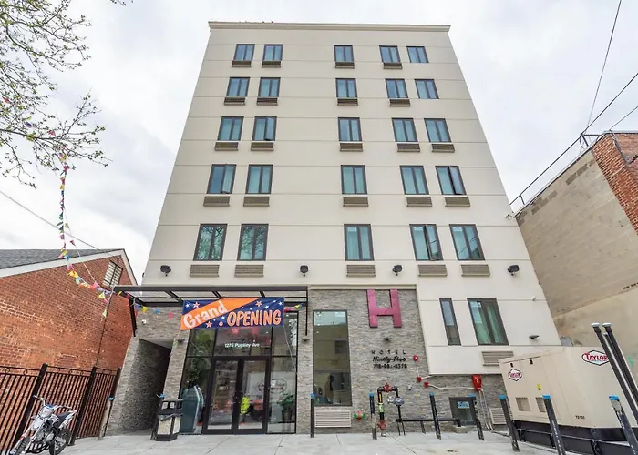Hotel Ninety Five Near Parkchester