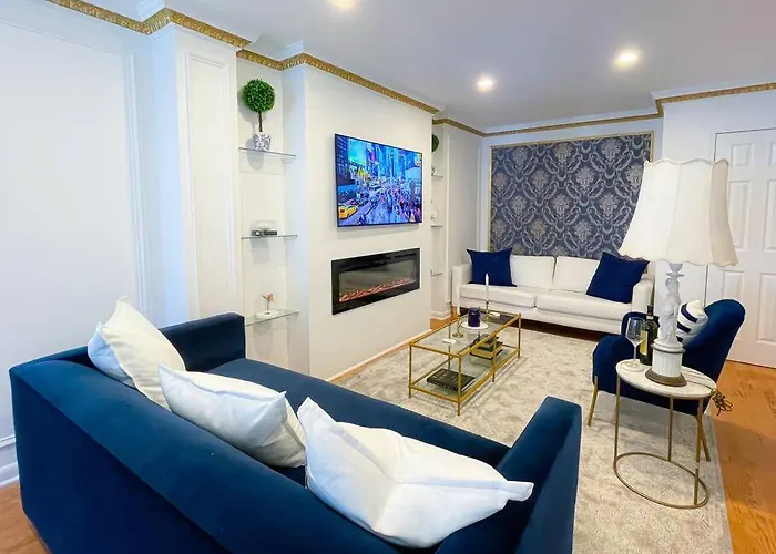 Luxurious Room Near Laguardia & Jfk