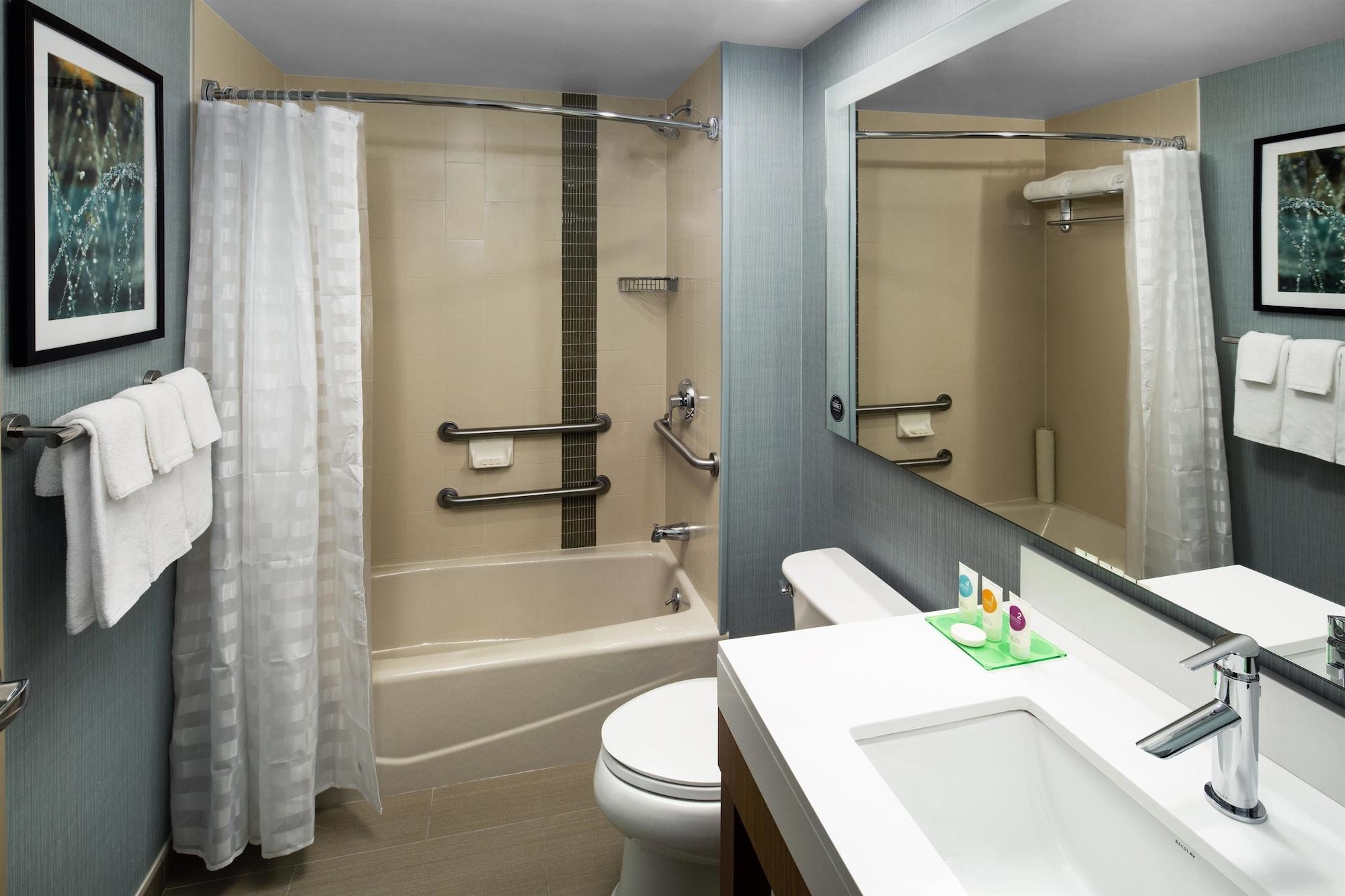 Hotel Hyatt Place Long Island 3*