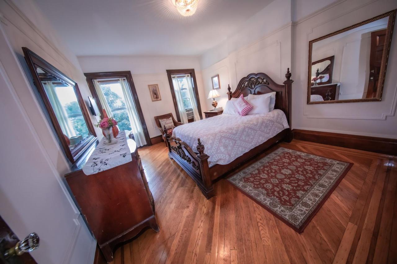 Lefferts Gardens 4*
