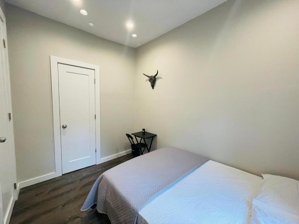 Private Bedroom In City