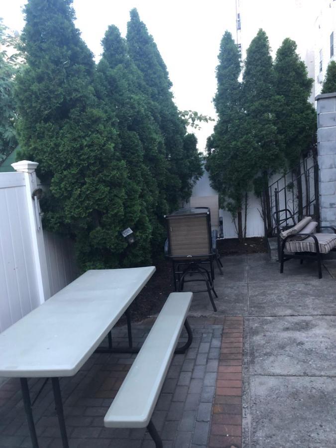 Brooklyn's Finest - Cozy 2 Bedroom Apartment New York