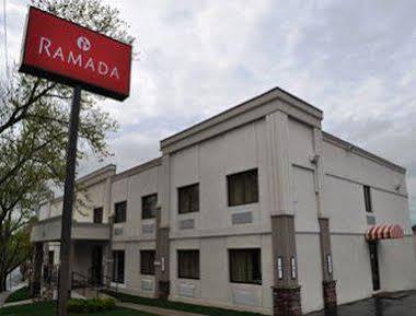 Ramada By Wyndham Staten Island Hotel