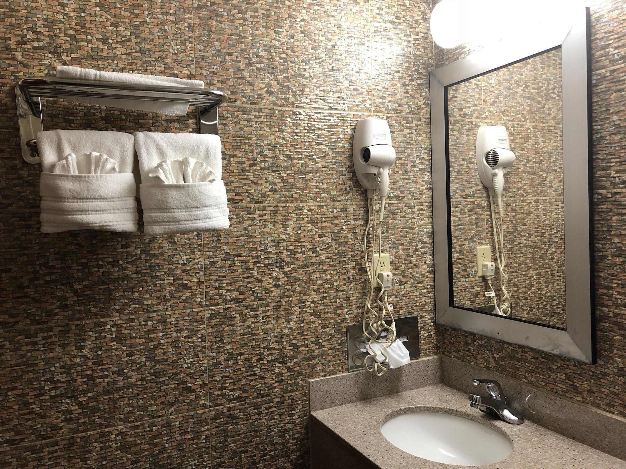 Hotel Days By Wyndham Brooklyn