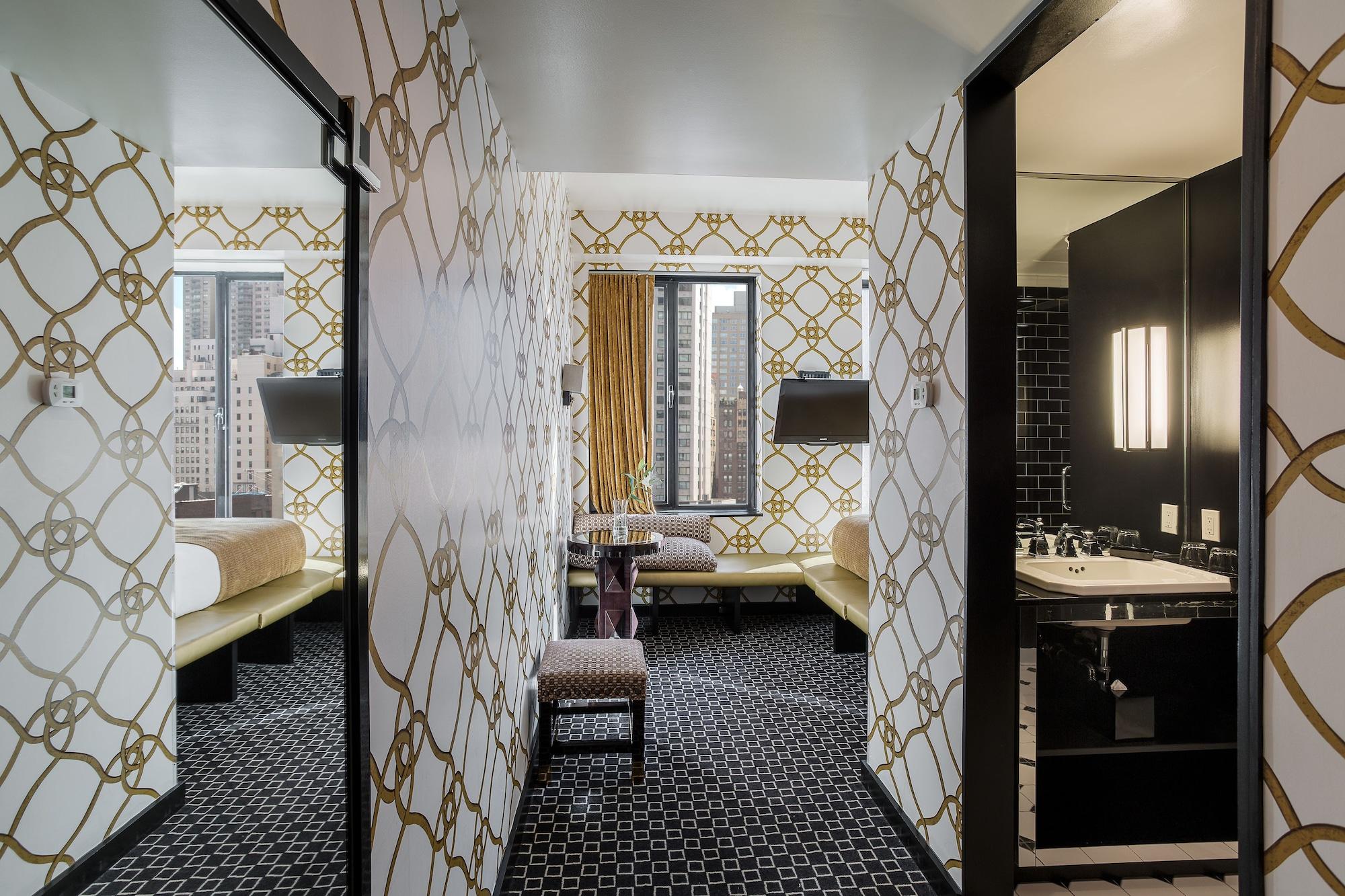 Hotel 45 Times Square 3*