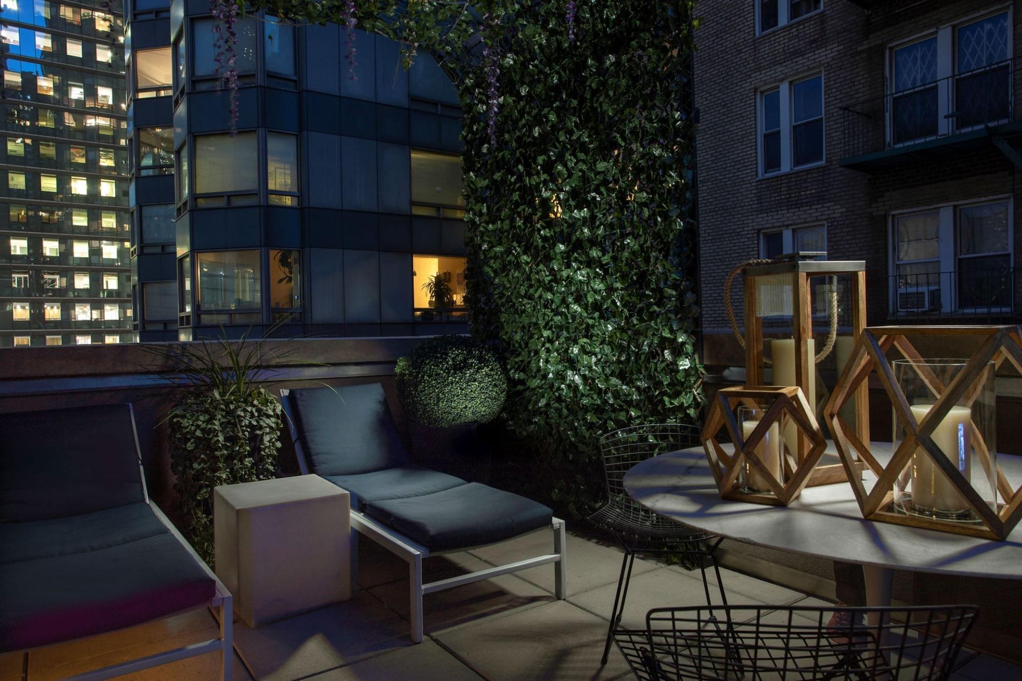 6 Columbus Central Park 4*