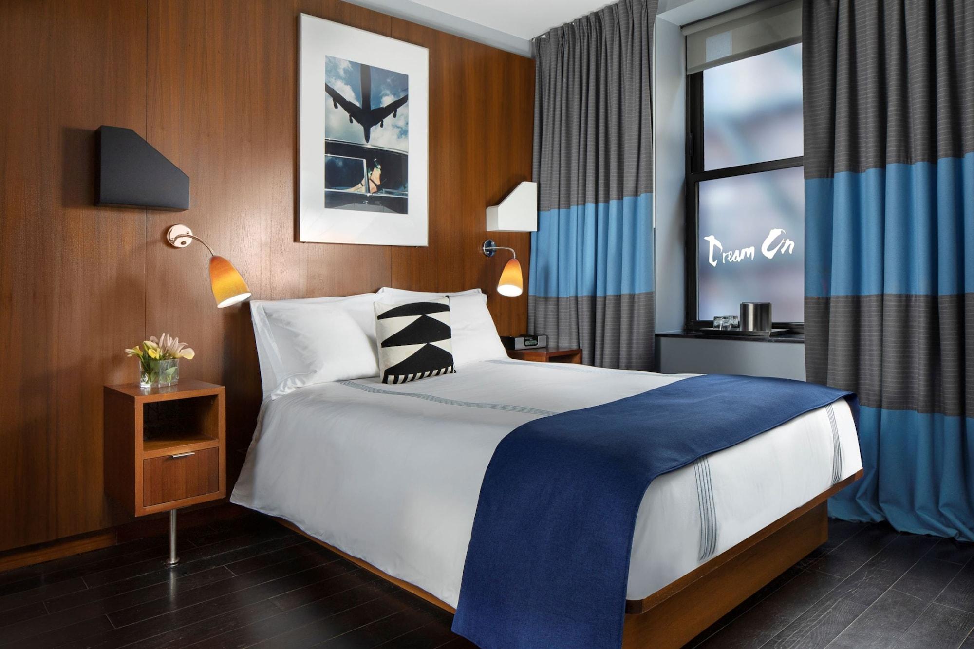 6 Columbus Central Park 4*