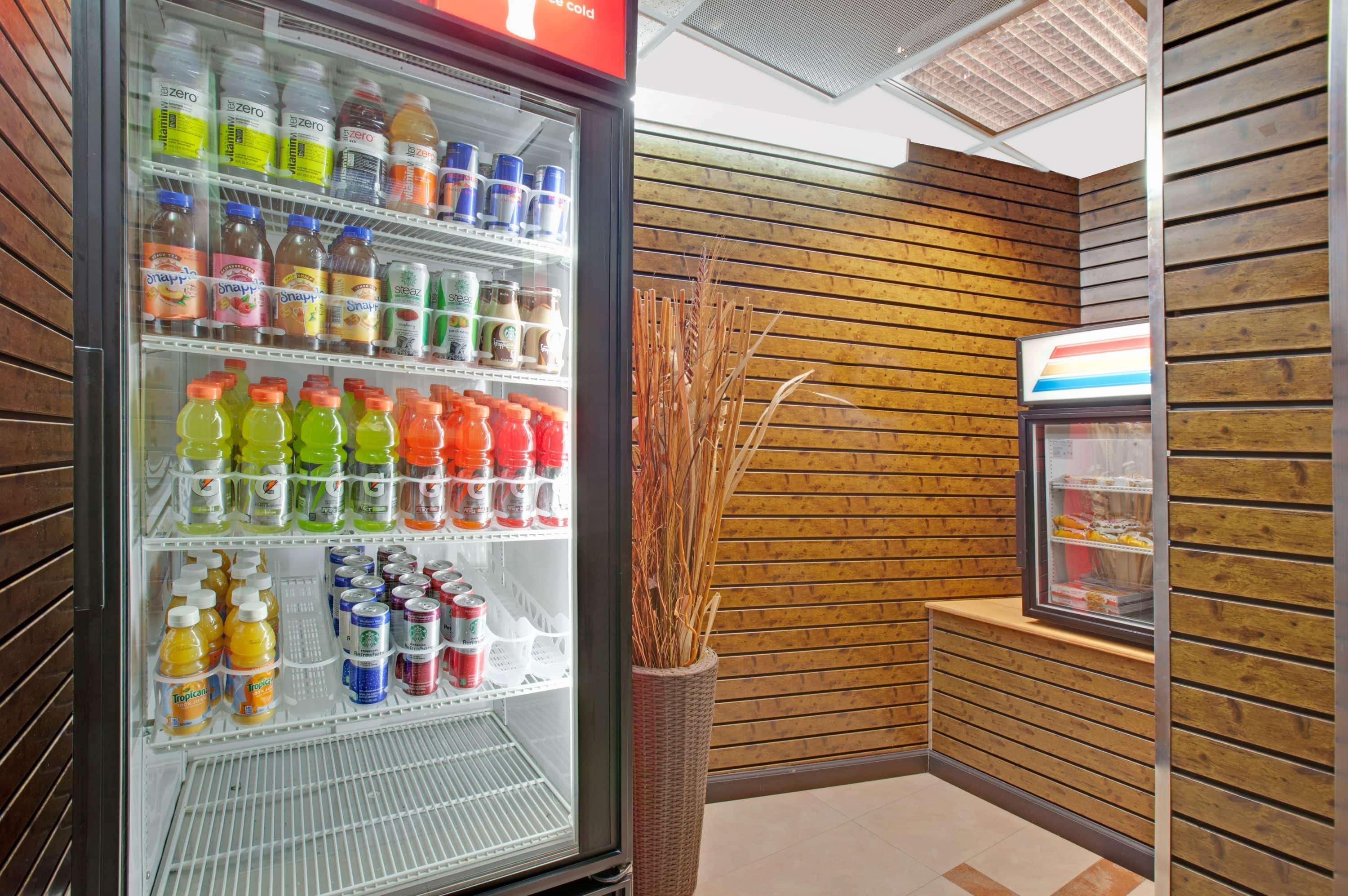 Ramada By Wyndham Bronx Hotel 3*
