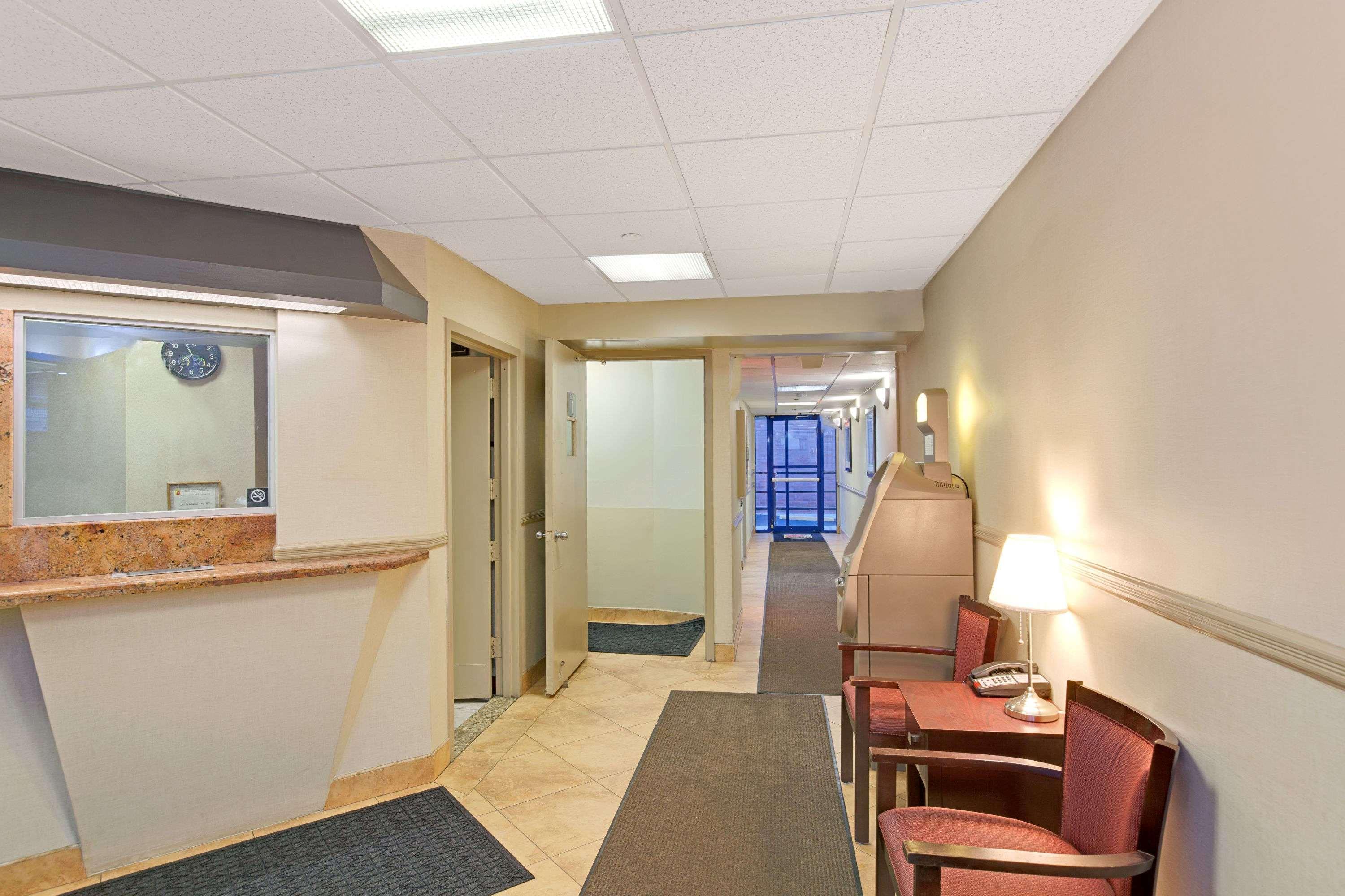 Super 8 By Wyndham Long Island City Lga 2* New York